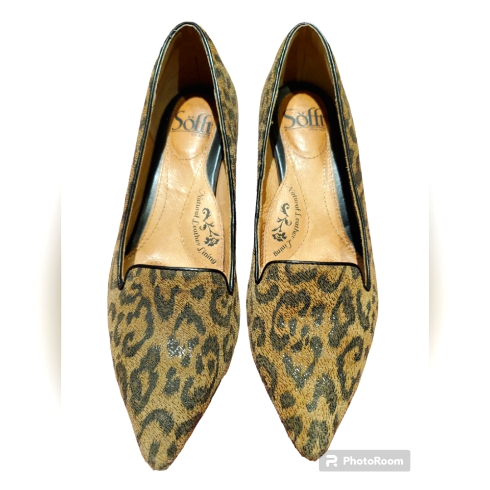 Söfft leather leopard print kitten heels 6.5 M